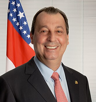 Foto oficial de OMAR AZIZ